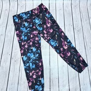 Pro Player Floral Capri Leggings Size Large